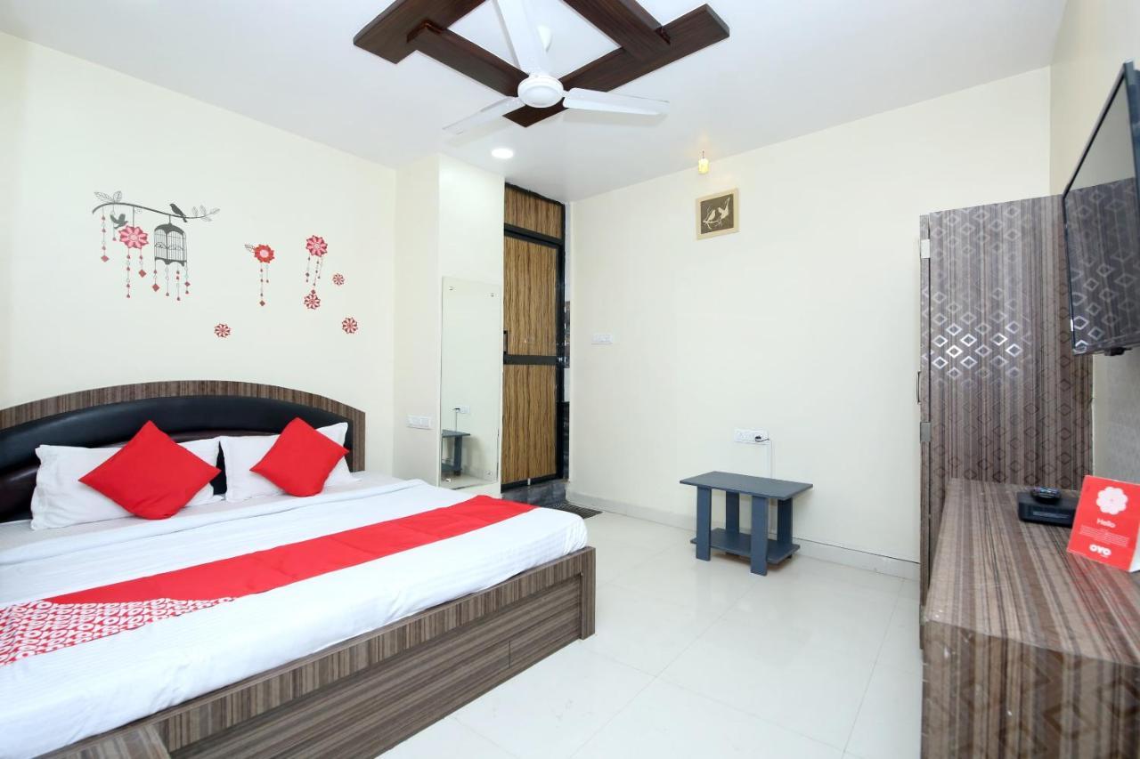 Oyo Flagship 27933 Hotel Green Valley Rāipur Exteriör bild