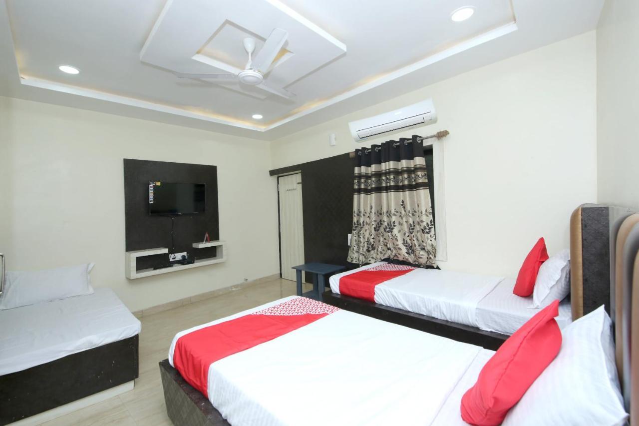 Oyo Flagship 27933 Hotel Green Valley Rāipur Exteriör bild