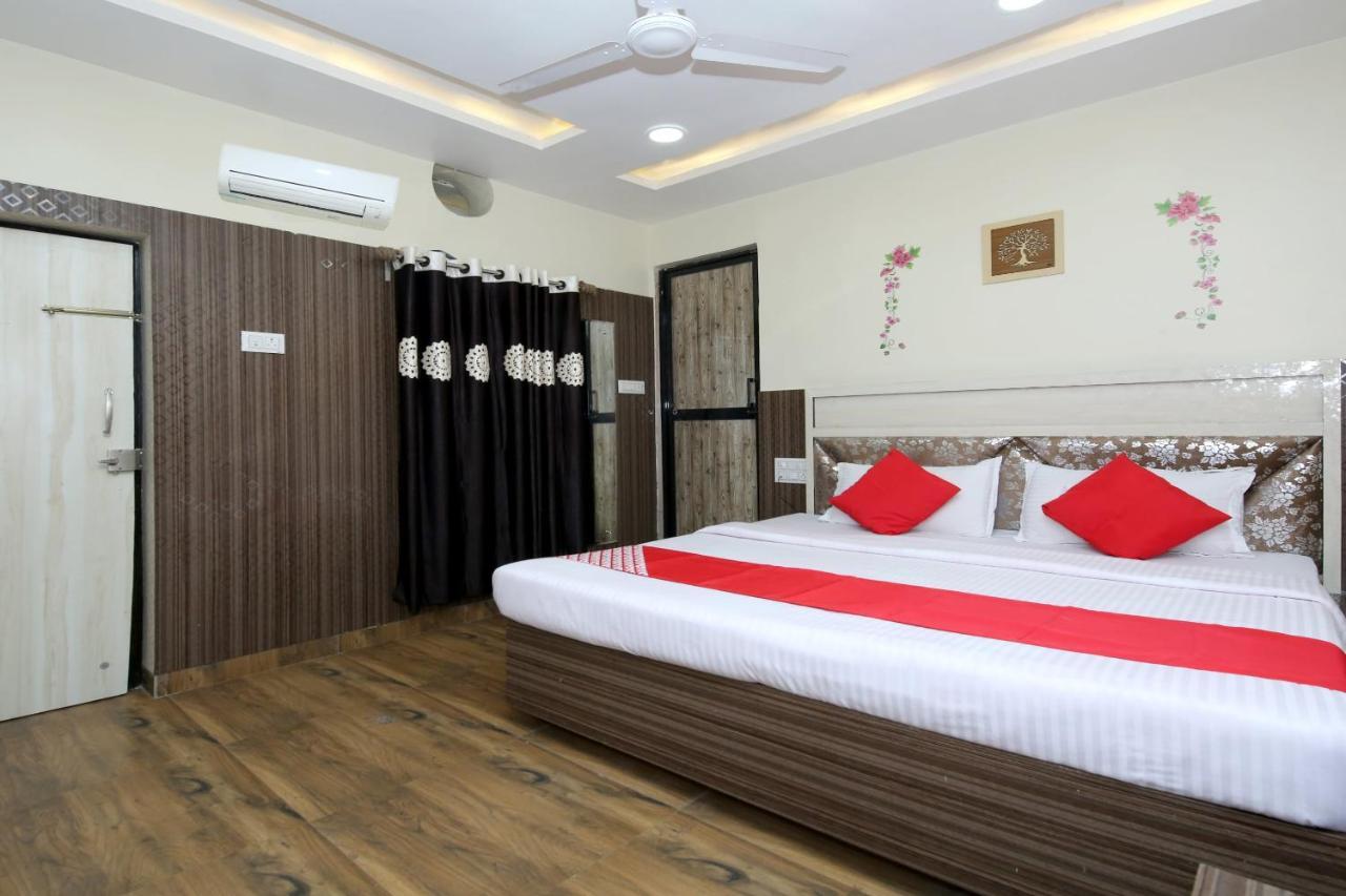 Oyo Flagship 27933 Hotel Green Valley Rāipur Exteriör bild