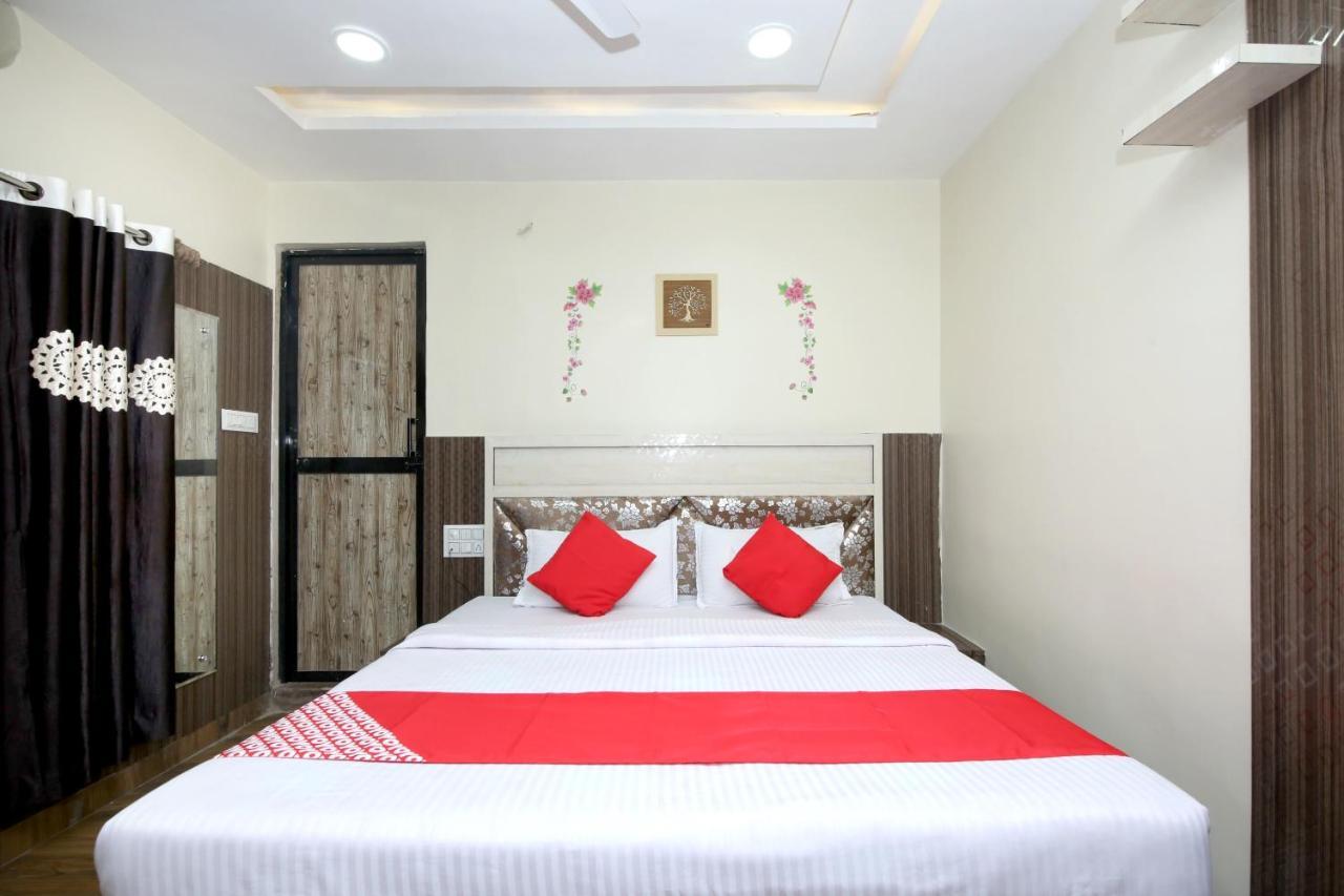 Oyo Flagship 27933 Hotel Green Valley Rāipur Exteriör bild